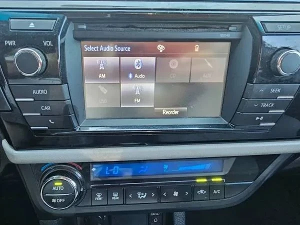 2014 Toyota Corolla 11th Gen - Image 10 of 21