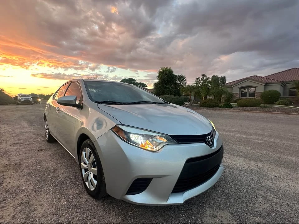 2014 Toyota Corolla 11th Gen - Image 2 of 15