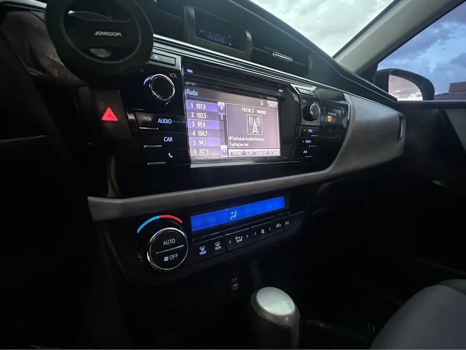 2014 Toyota Corolla 11th Gen - Image 10 of 15