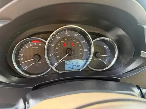 2014 Toyota Corolla 11th Gen - Image 2 of 12