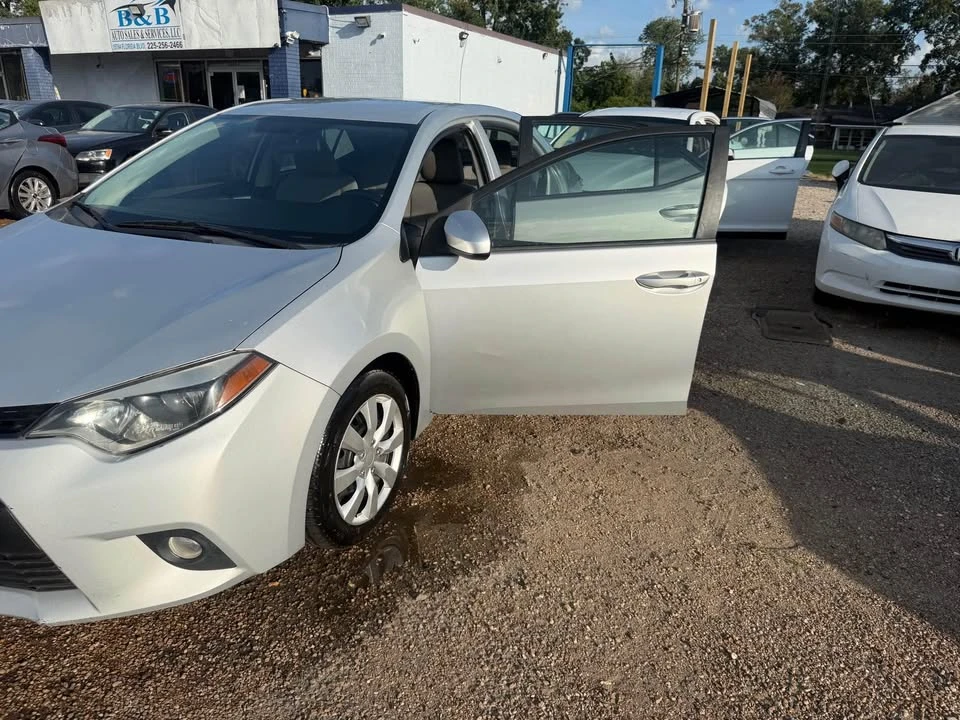 2014 Toyota Corolla 11th Gen - Image 7 of 12