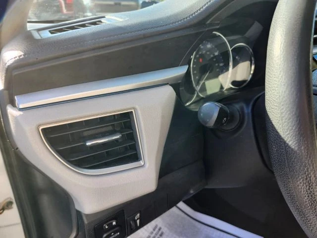 2014 Toyota Corolla 11th Gen - Image 16 of 21