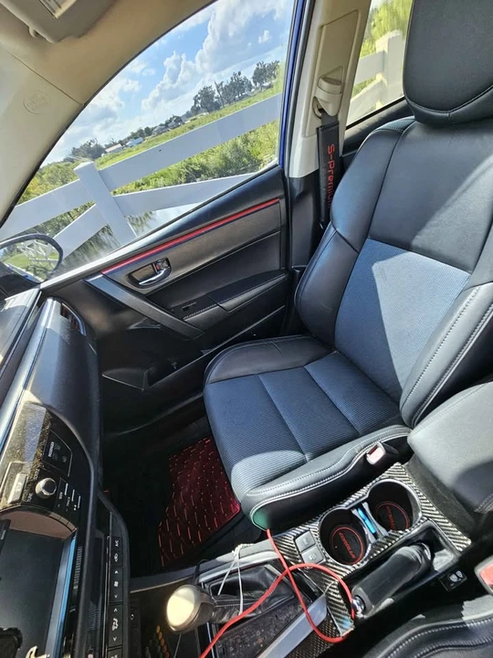 2014 Toyota Corolla 11th Gen - Image 10 of 20