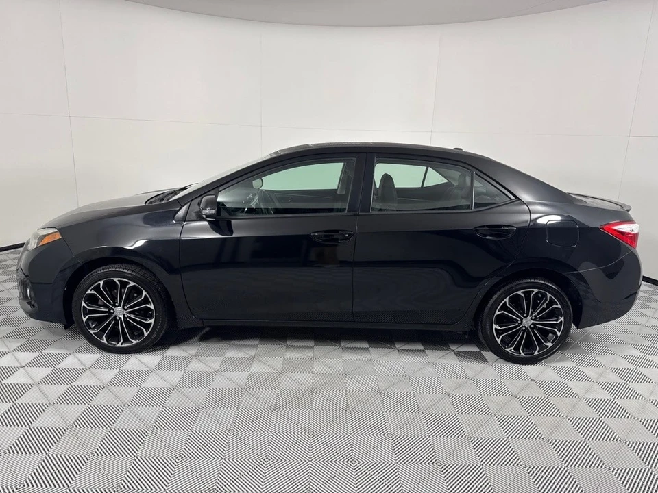 2014 Toyota Corolla 11th Gen - Image 8 of 12