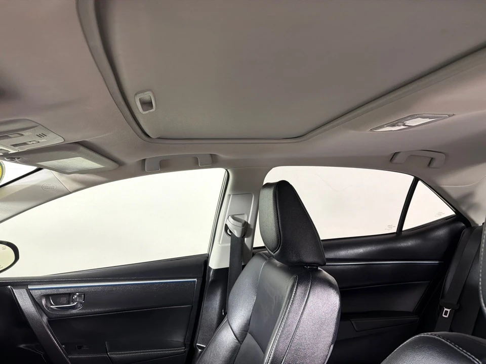 2014 Toyota Corolla 11th Gen - Image 13 of 21