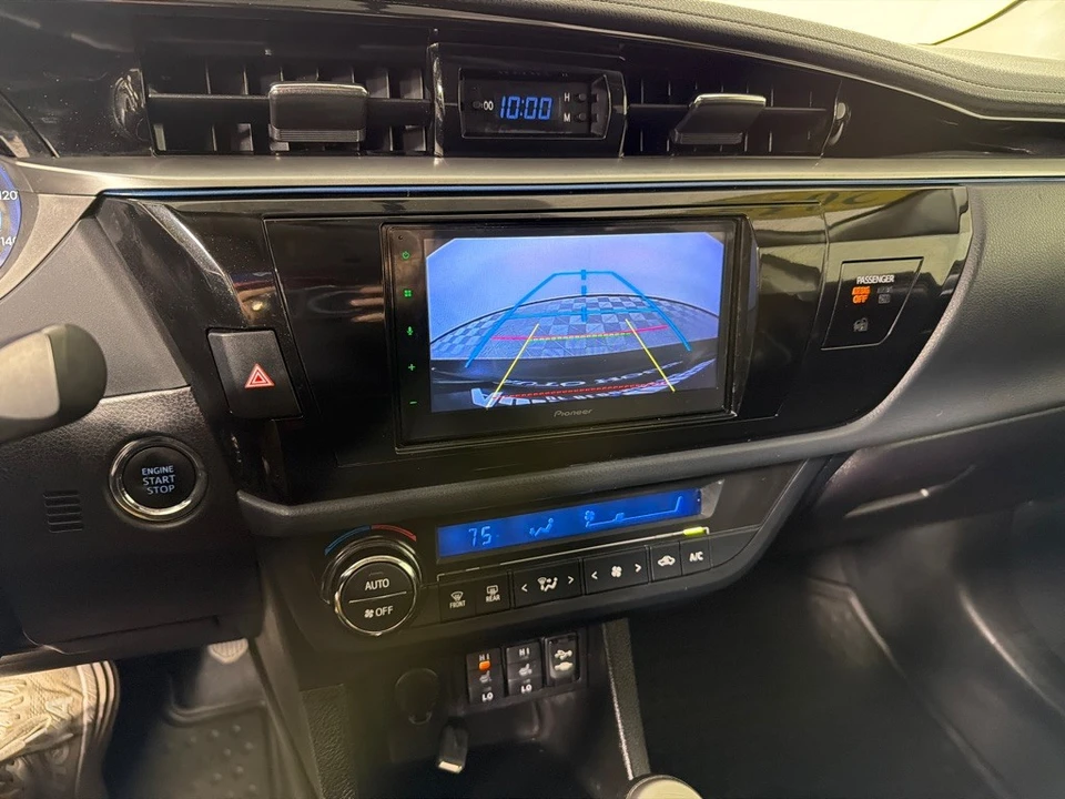 2014 Toyota Corolla 11th Gen - Image 17 of 21