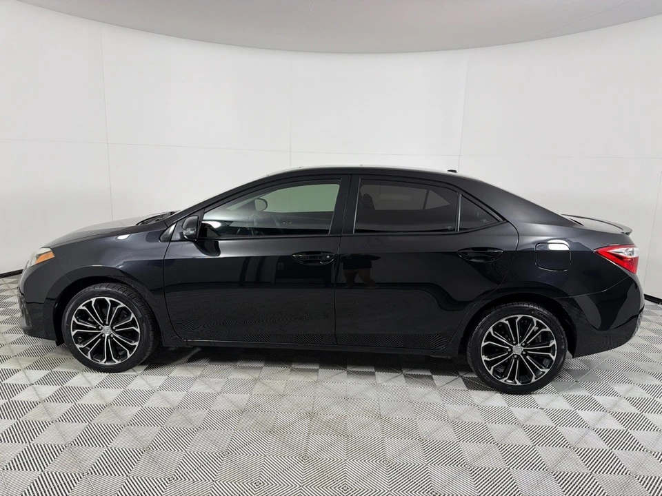 2014 Toyota Corolla 11th Gen - Image 8 of 21