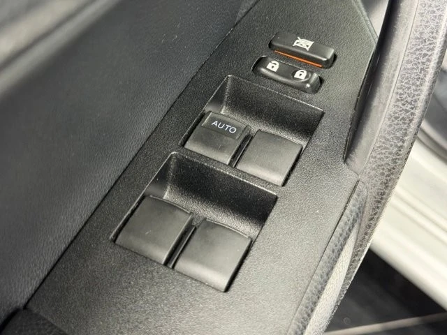 2014 Toyota Corolla 11th Gen - Image 18 of 21