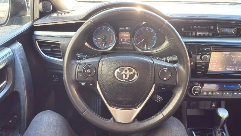 2014 Toyota Corolla 11th Gen - Image 10 of 12