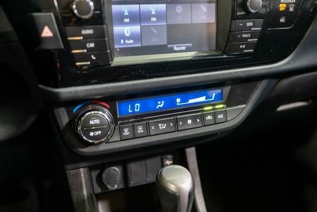2014 Toyota Corolla 11th Gen - Image 19 of 21