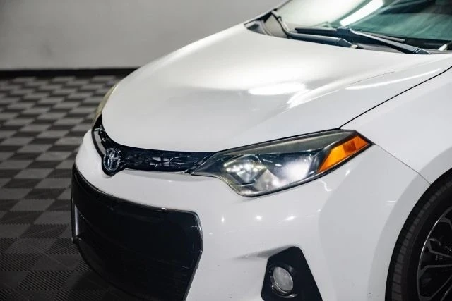 2014 Toyota Corolla 11th Gen - Image 9 of 21