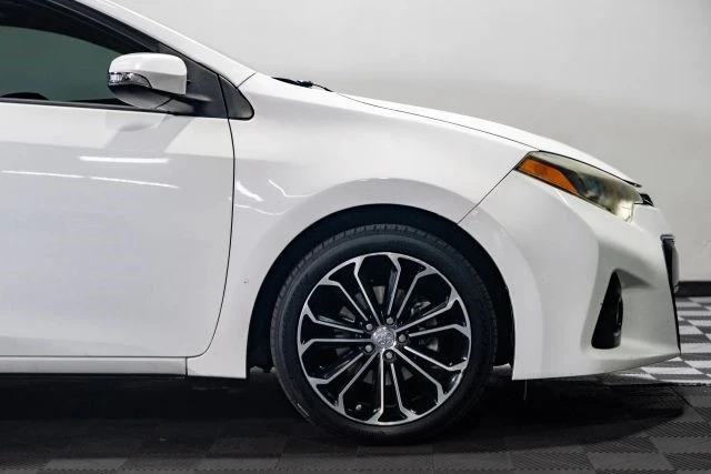 2014 Toyota Corolla 11th Gen - Image 10 of 21