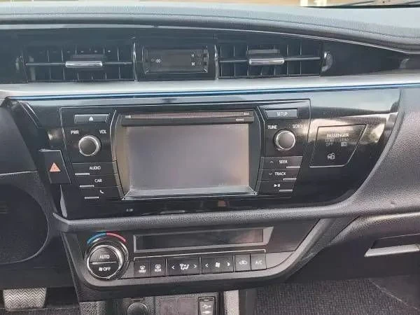 2014 Toyota Corolla 11th Gen - Image 17 of 21