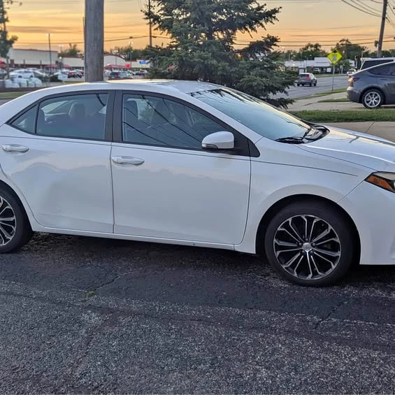 2014 Toyota Corolla 11th Gen - Image 1 of 1