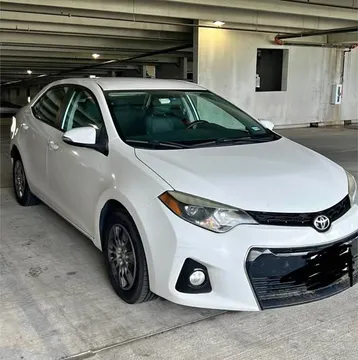2014 Toyota Corolla S Sedan 4D