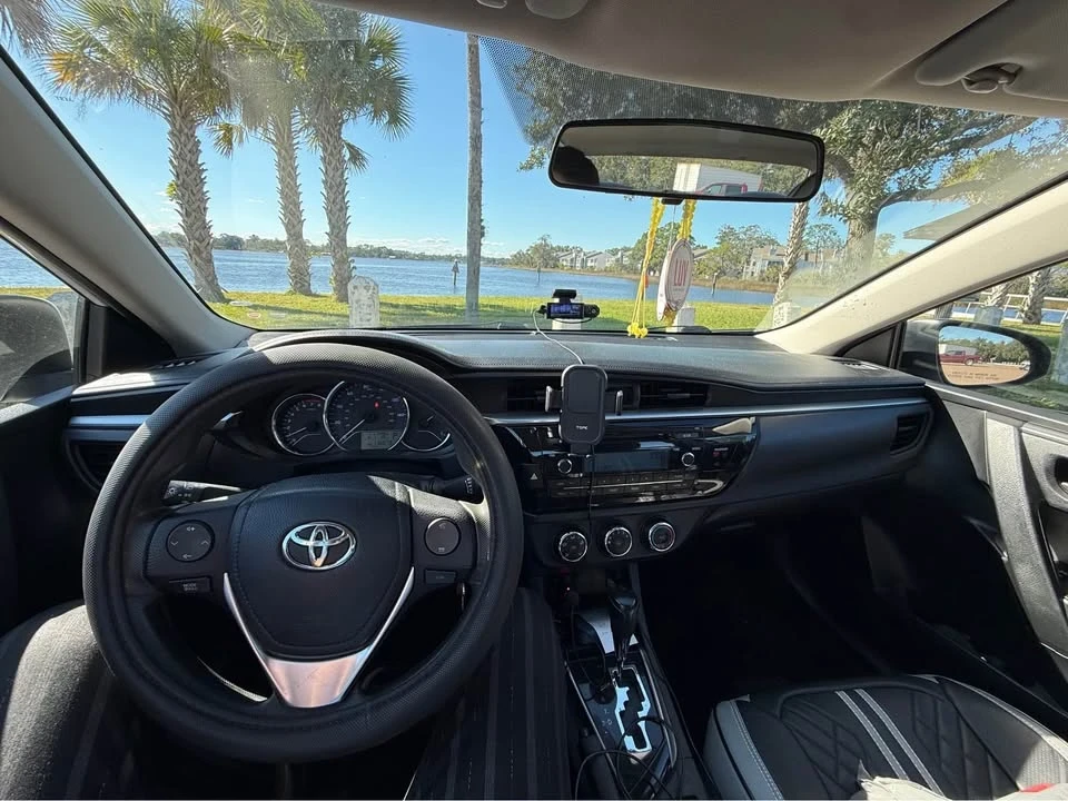 2014 Toyota Corolla 11th Gen - Image 2 of 9