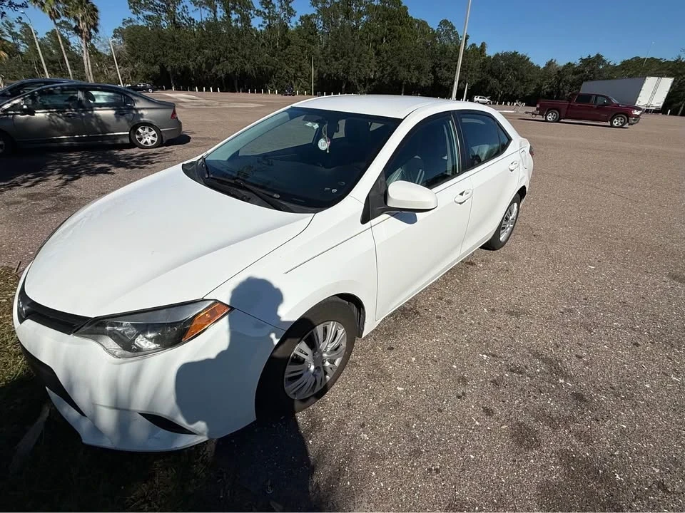 2014 Toyota Corolla 11th Gen - Image 6 of 9