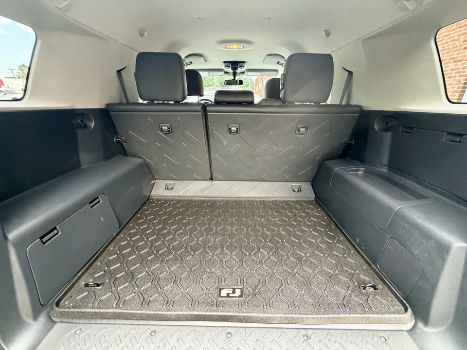 2014 Toyota FJ Cruiser - Image 19 of 31