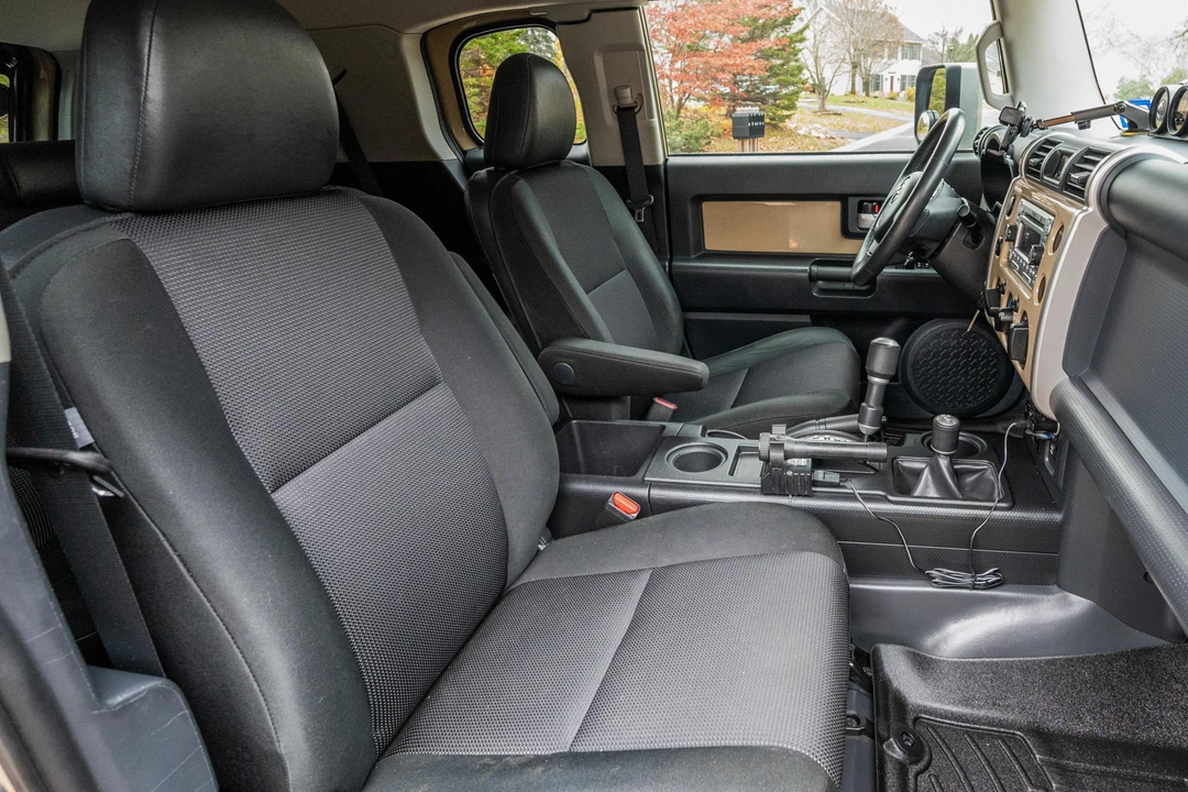 2014 Toyota FJ Cruiser - Image 31 of 31