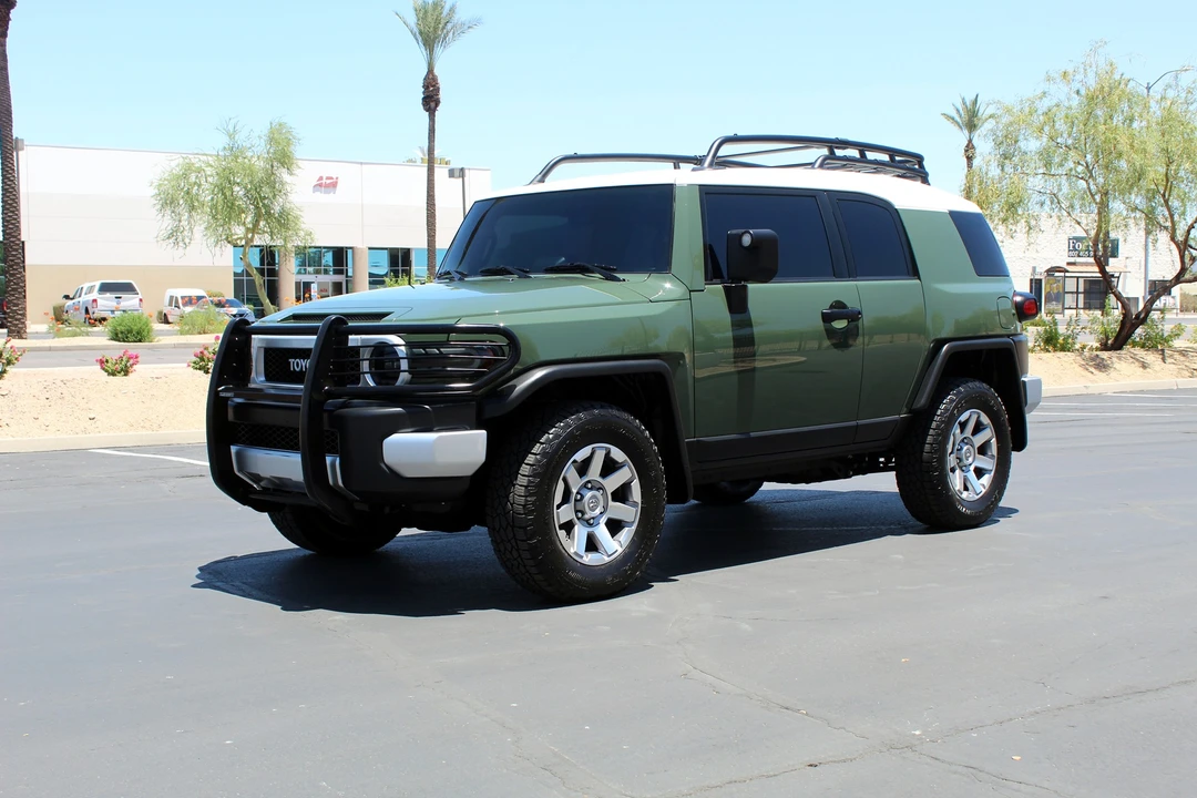 2014 Toyota FJ Cruiser - Image 21 of 31