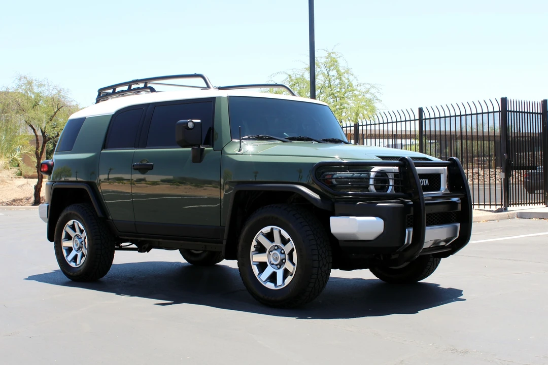 2014 Toyota FJ Cruiser - Image 4 of 31