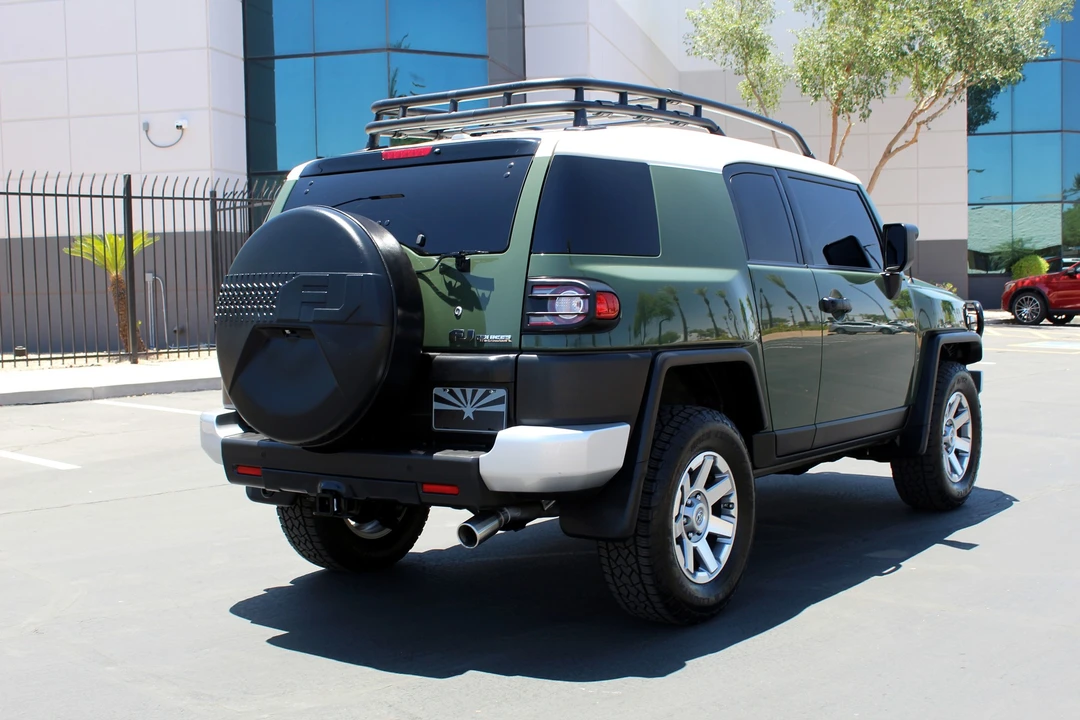 2014 Toyota FJ Cruiser - Image 11 of 31