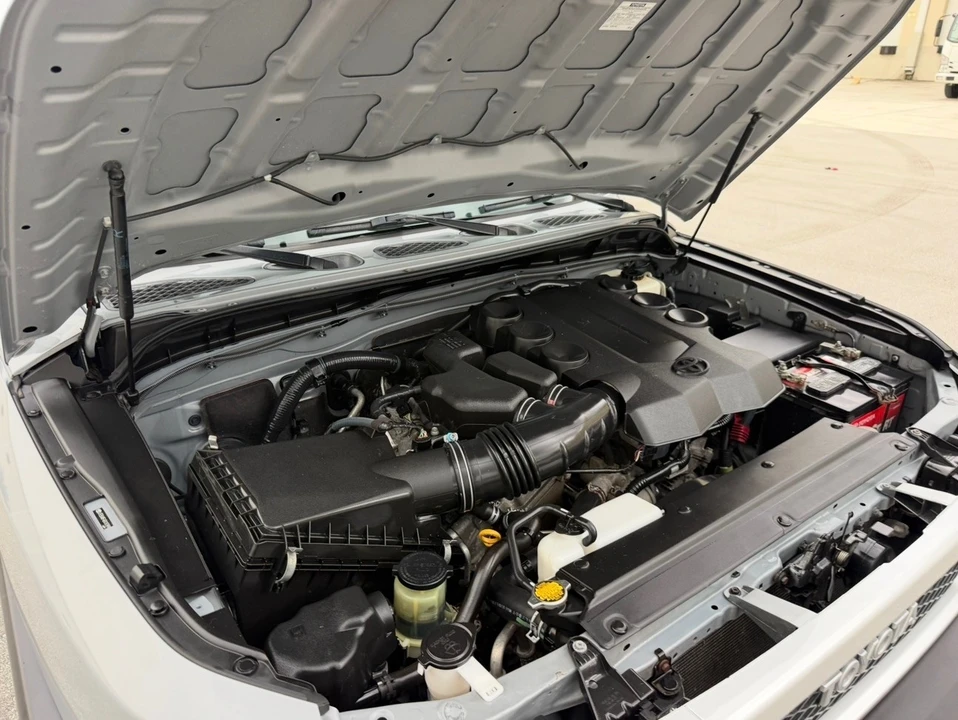 2014 Toyota FJ Cruiser - Image 21 of 31