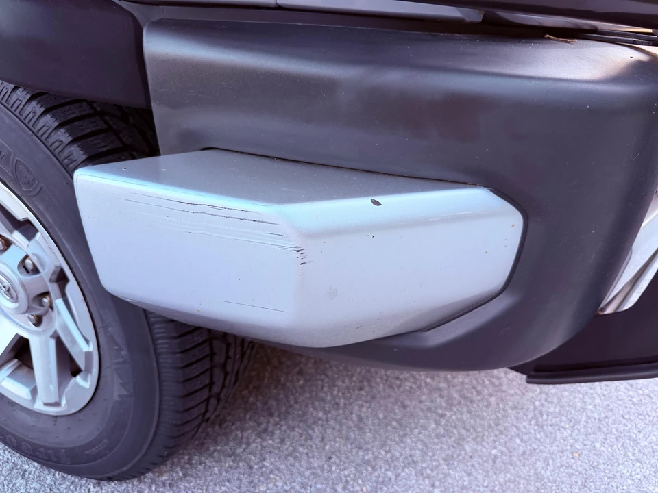 2014 Toyota FJ Cruiser - Image 20 of 31