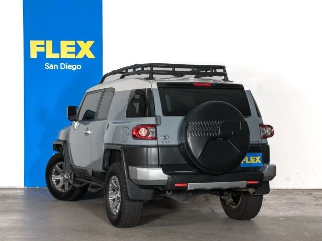 2014 Toyota FJ Cruiser - Image 3 of 17