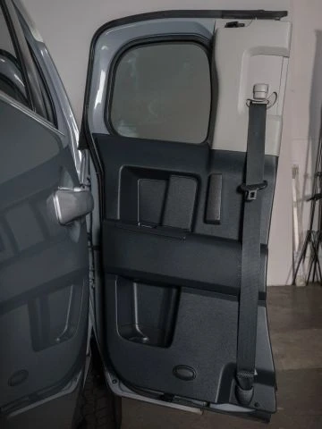 2014 Toyota FJ Cruiser - Image 15 of 17