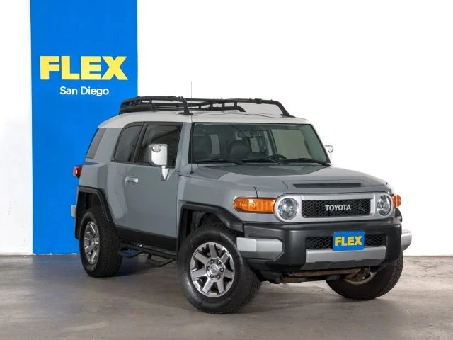 2014 Toyota FJ Cruiser - Image 7 of 17