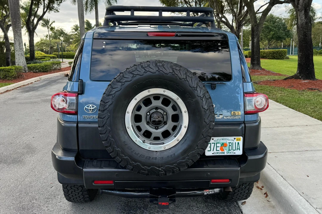 2014 Toyota FJ Cruiser - Image 5 of 31