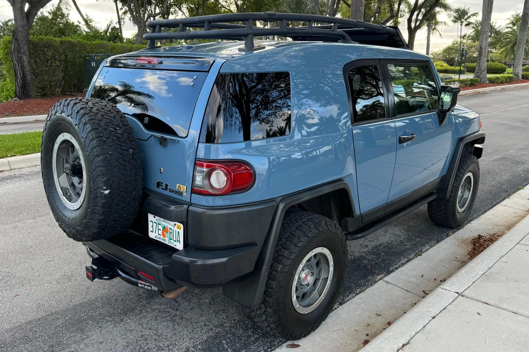 2014 Toyota FJ Cruiser - Image 4 of 31