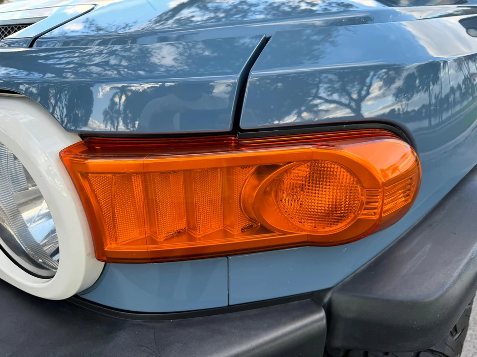 2014 Toyota FJ Cruiser - Image 21 of 31