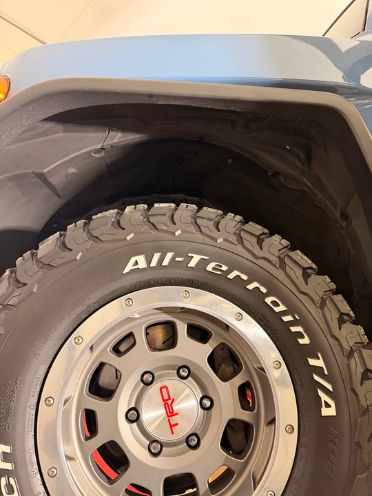 2014 Toyota FJ Cruiser - Image 6 of 21