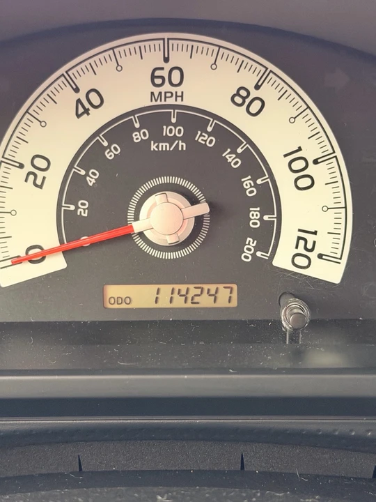 2014 Toyota FJ Cruiser - Image 16 of 21