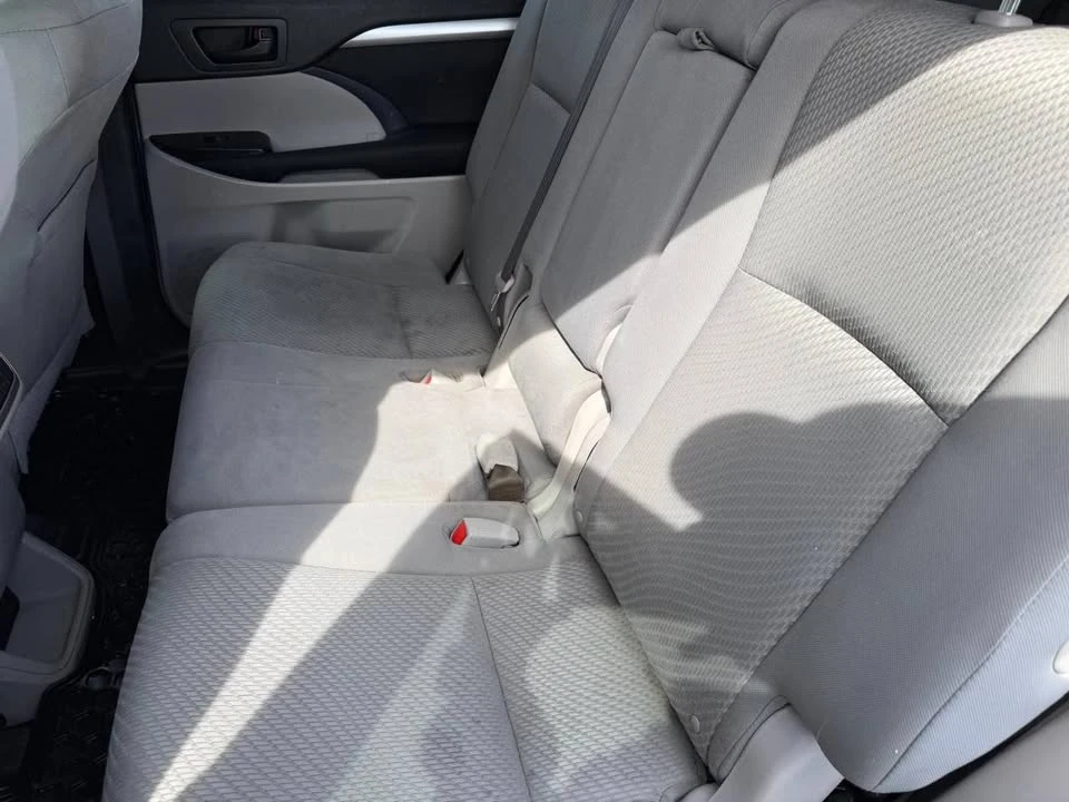 2014 Toyota Highlander - Image 13 of 16