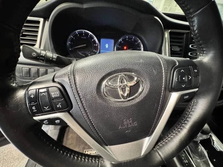 2014 Toyota Highlander - Image 19 of 20