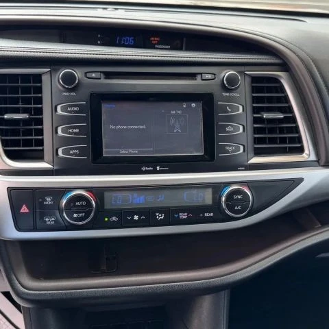 2014 Toyota Highlander - Image 13 of 16