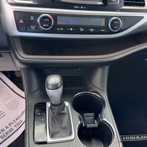 2014 Toyota Highlander - Image 14 of 16