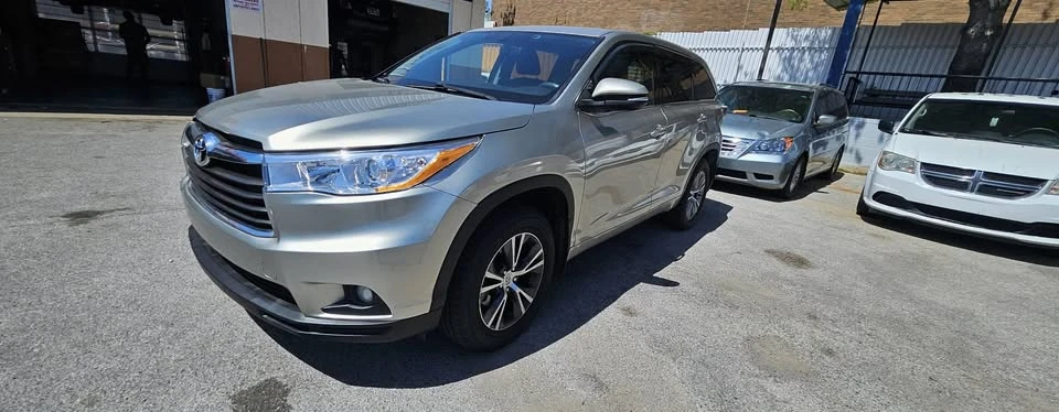 2014 Toyota Highlander - Image 4 of 13