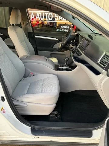 2014 Toyota Highlander - Image 20 of 21
