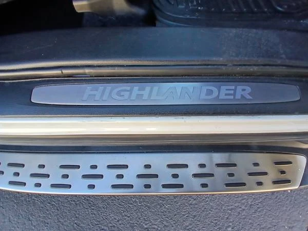 2014 Toyota Highlander - Image 18 of 19