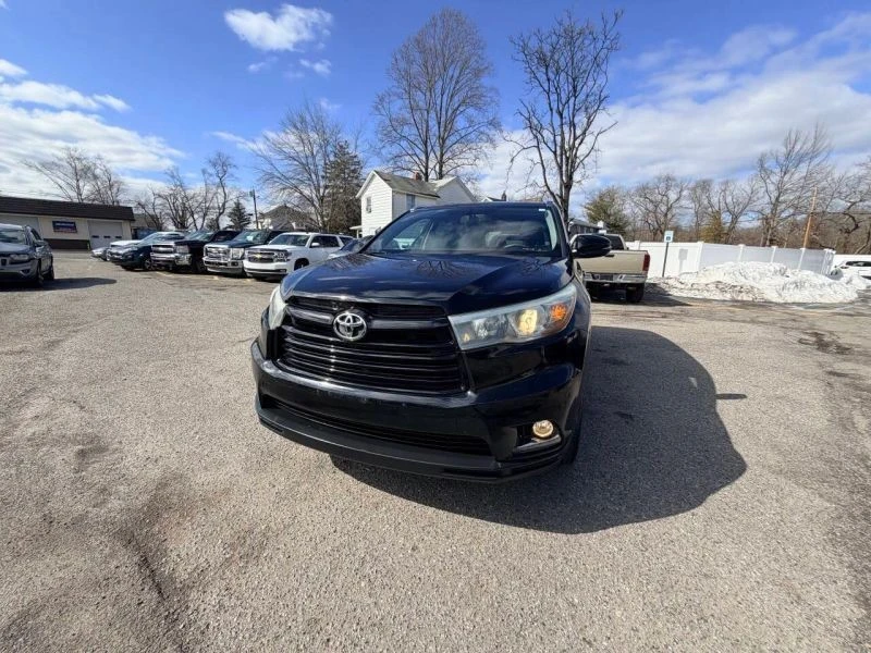 2014 Toyota Highlander - Image 2 of 12