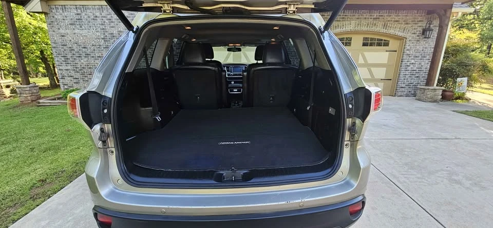 2014 Toyota Highlander - Image 11 of 19