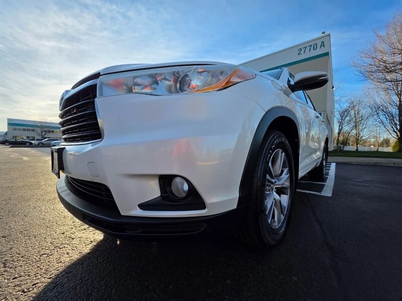 2014 Toyota Highlander - Image 9 of 21