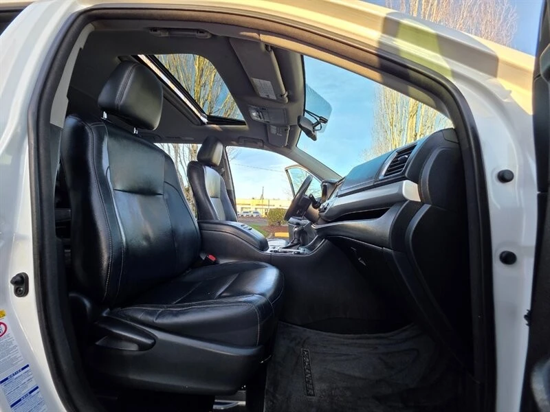 2014 Toyota Highlander - Image 14 of 21