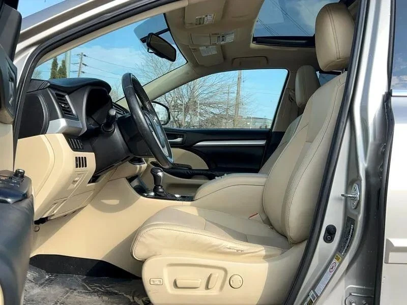 2014 Toyota Highlander - Image 6 of 12