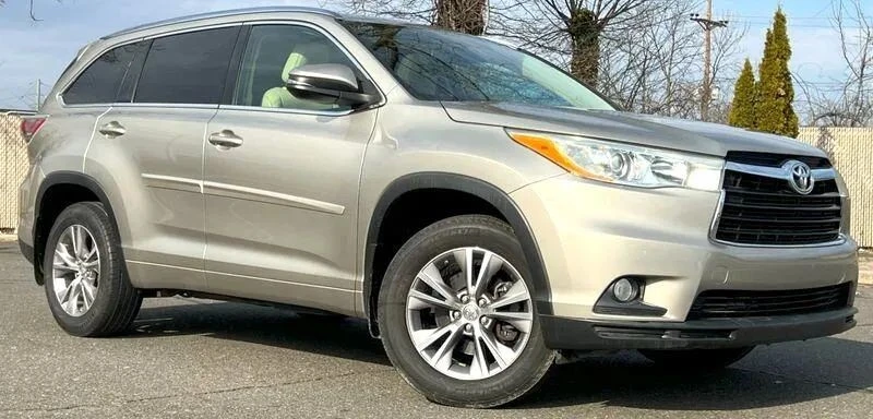 2014 Toyota Highlander - Image 3 of 12
