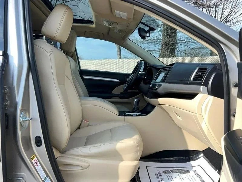 2014 Toyota Highlander - Image 11 of 12